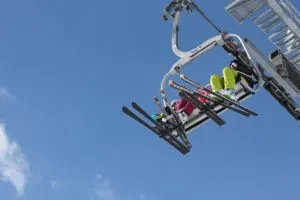 kask narciarski